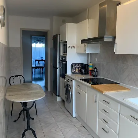 2 * Antibes